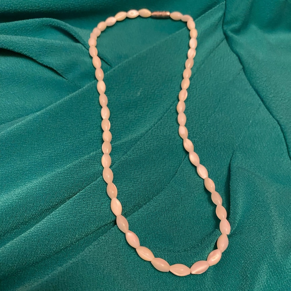 1920’s Art Deco Natural Mother of Pearl Necklace